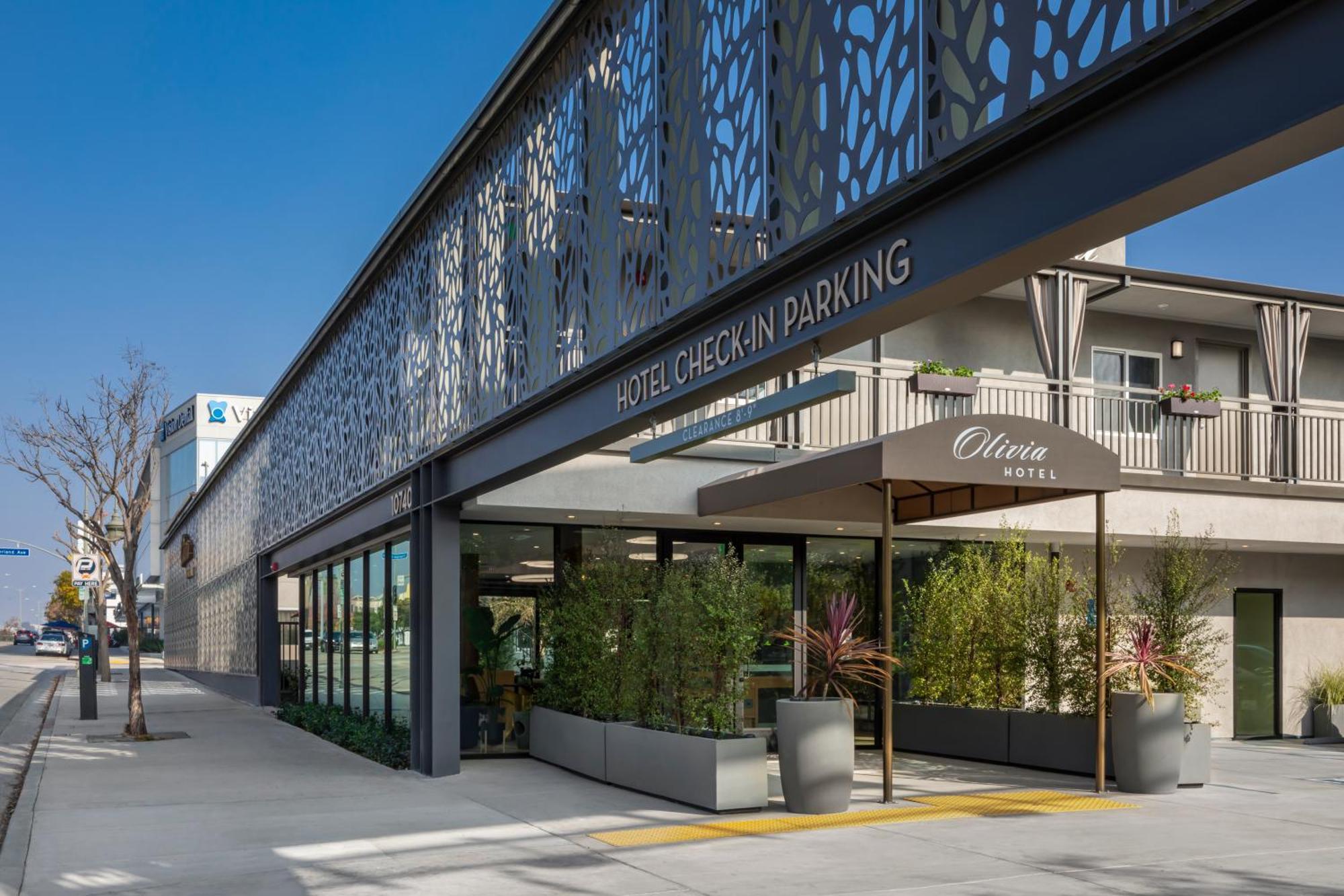 Olivia Hotel — Photos 1